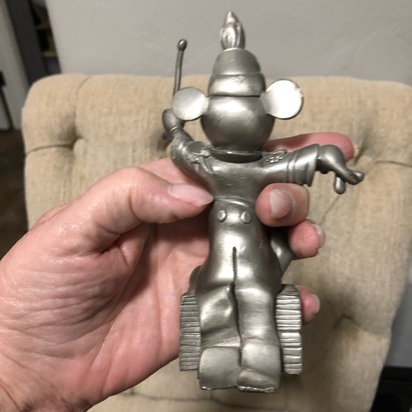 Official Disneyana Convention 1993 Disneyland collectible website - Picture 2 of 3